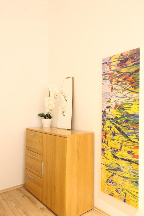 Private Double Bedroom Rf2 Wien Exteriör bild