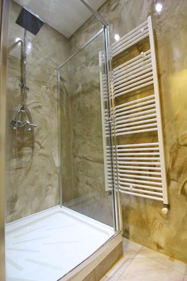 Private Double Bedroom Rf2 Wien Exteriör bild