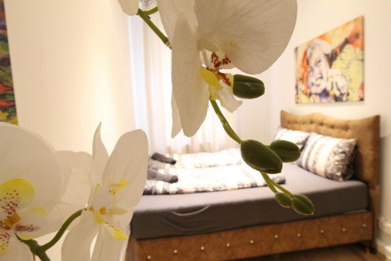 Private Double Bedroom Rf2 Wien Exteriör bild